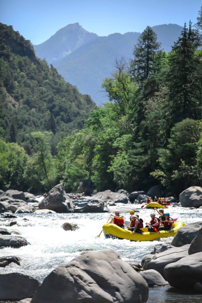 Quelles est la différence entre le rafting et Hydrospeed ? On répond à vos questions.