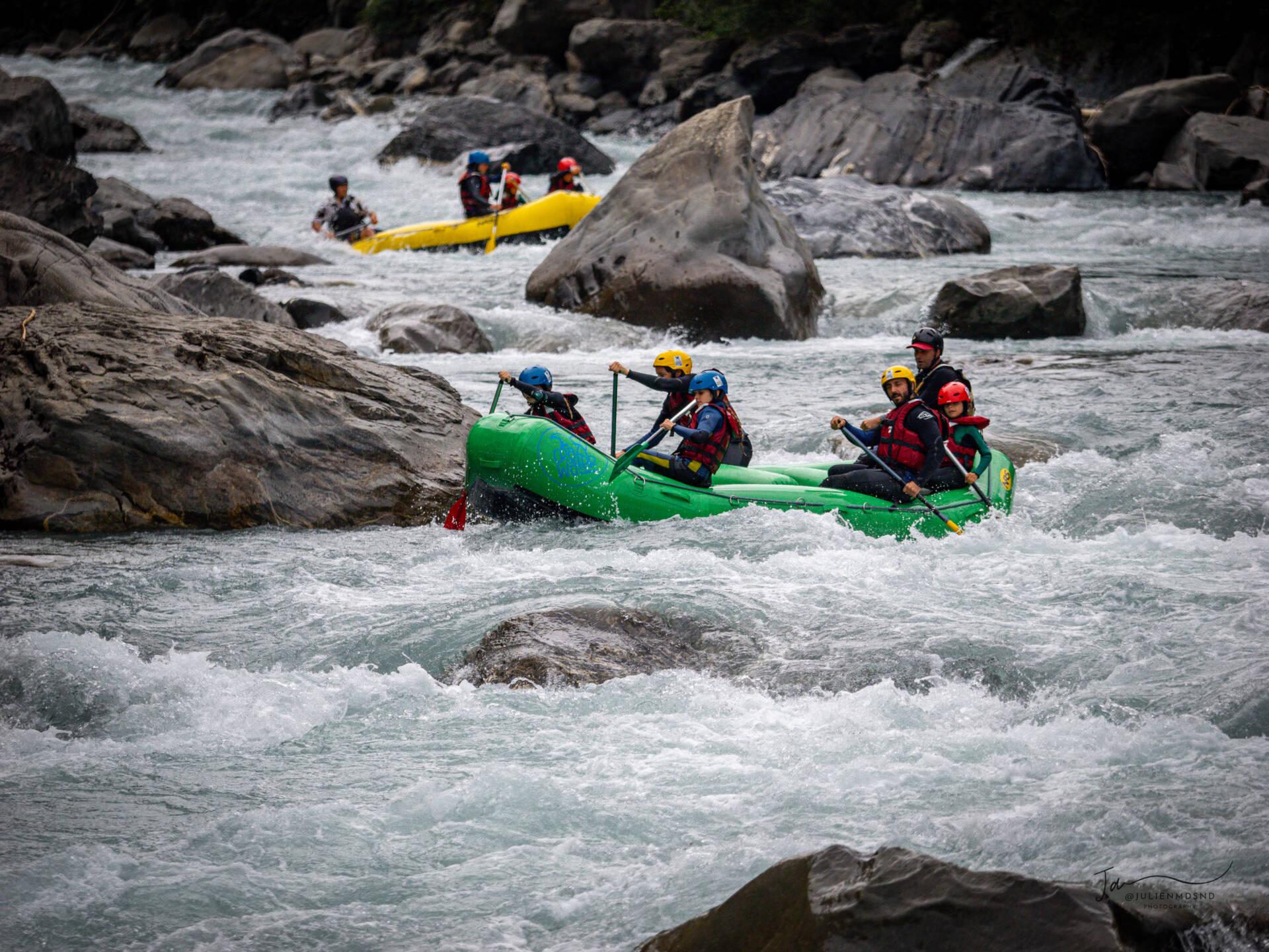 Descente en rafting prés de Nice découvrez les joies de l'eau vive