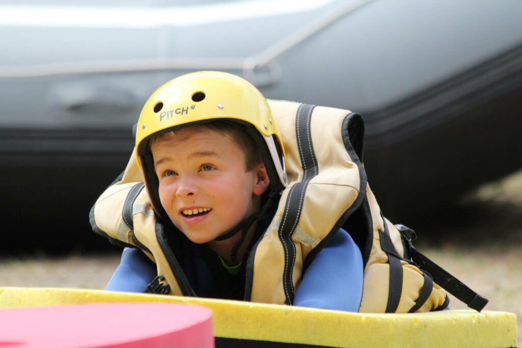 la nage en eau vive dans les alpes c'est pour les enfants à partir de 10 ans