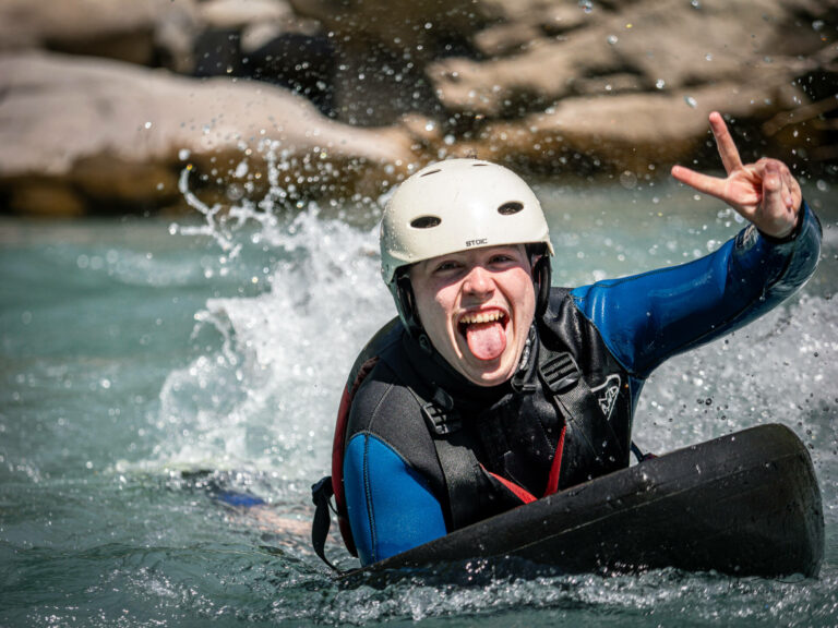 en hydrospeed découvrez un séjours weekend montagne alpes